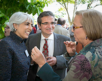 Ares Rosakis presenting Demetriades Award